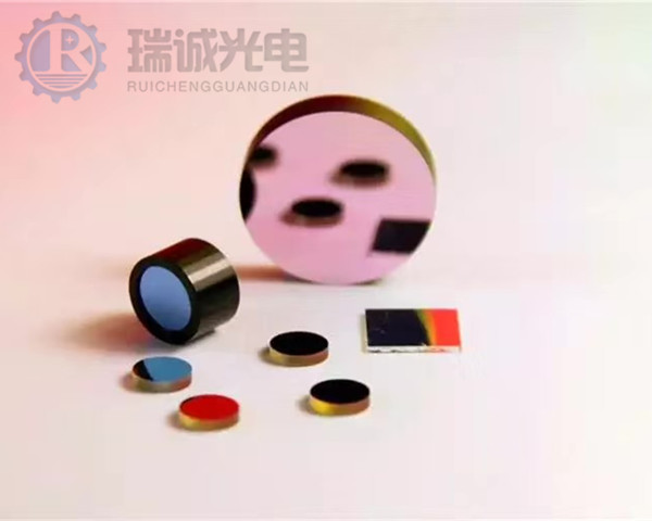 700nm窄帶濾光片